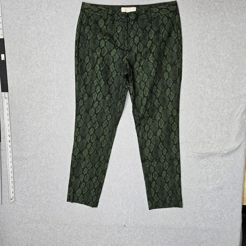 MICHAEL Kors Women Pants 8P Green Snakeskin Print Cropped Button 26